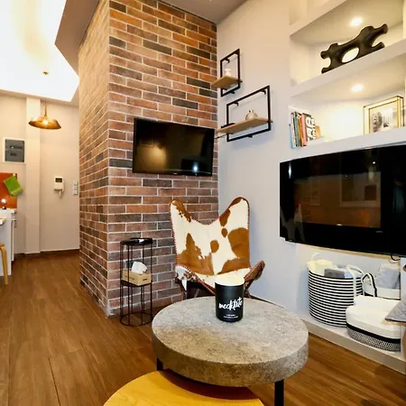 Modern In Vibrant Kolonaki Area * Athen