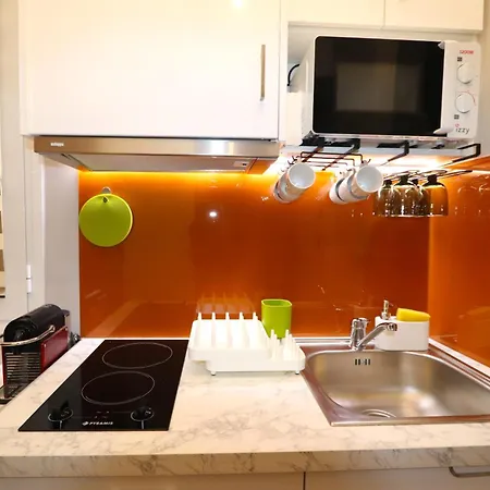 Modern In Vibrant Kolonaki Area Apartment Athens
